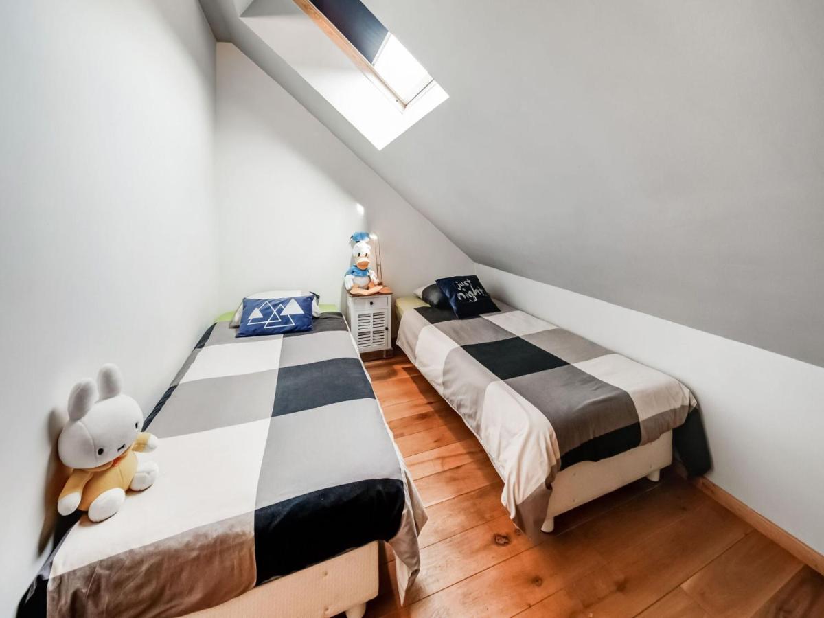 Tranquil Holiday Home In Mont With Bubble Bath Екстериор снимка